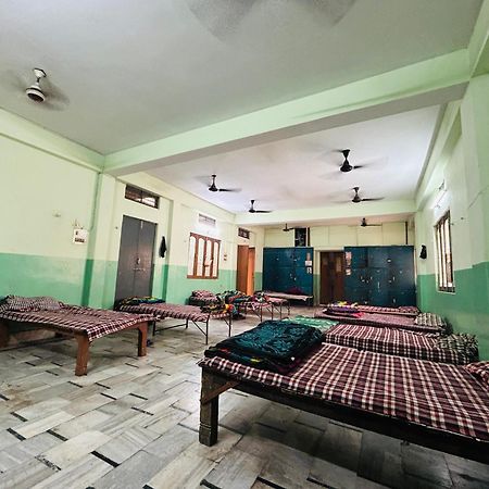 Satsang Lodge Varanasi Exterior foto